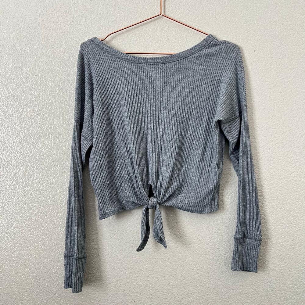 Abercrombie & Fitch ribbed knit front tie cropped long sleeve top heather gray